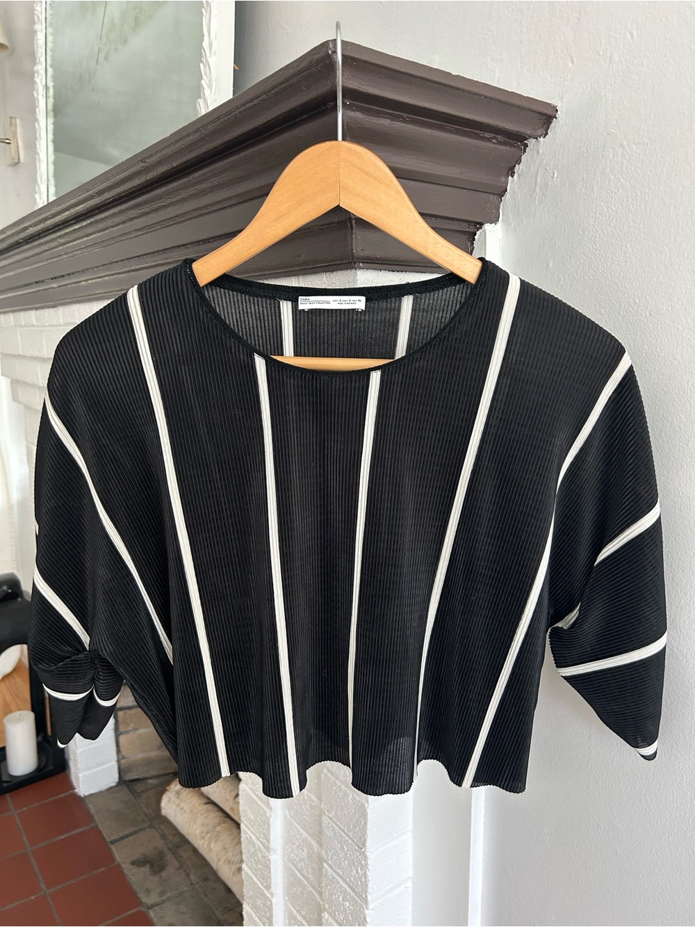 Zara Black Ribbed Cropped Short Sleeve Top with White Vertical Stripes